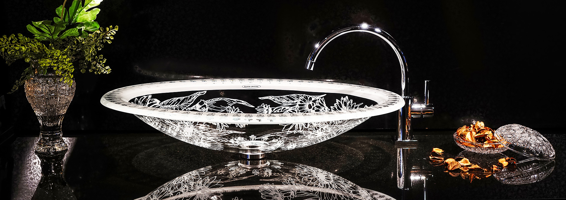 スラヴィアクリスタル：マルゲリータ：高級洗面ボウル：高級洗面器：手洗い器：おしゃれ：美しい：ピンク：バラ：