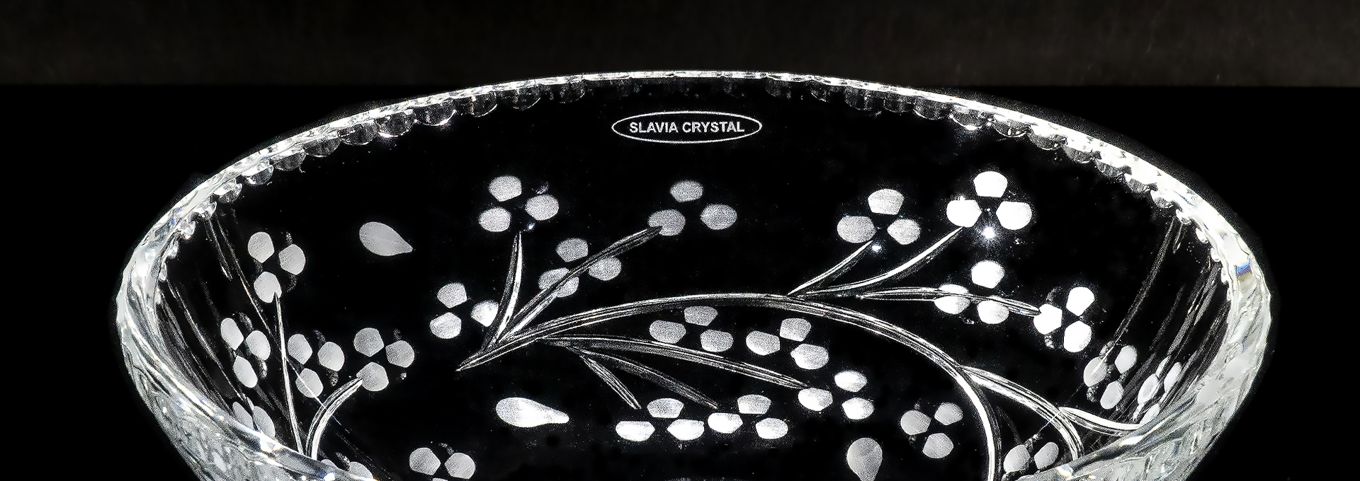 スラヴィアクリスタル：ミミ　シリーズ　クラッシックモデル洗面ボウル：クリスタル：手洗い器：手洗いボウル：トイレ：スペース：おしゃれ：美しい：デザイン：小スペース：ヨーロッパ：最高級：
