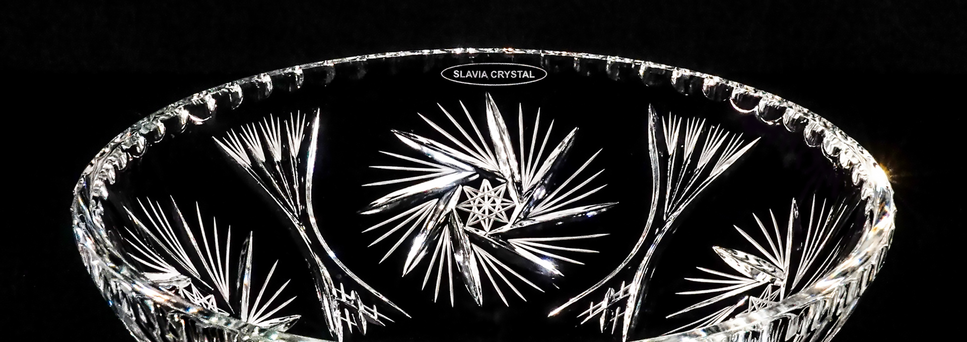 スラヴィアクリスタル：ミミ　シリーズ　クラッシックモデル洗面ボウル：クリスタル：手洗い器：手洗いボウル：トイレ：スペース：おしゃれ：美しい：デザイン：小スペース：ヨーロッパ：最高級：