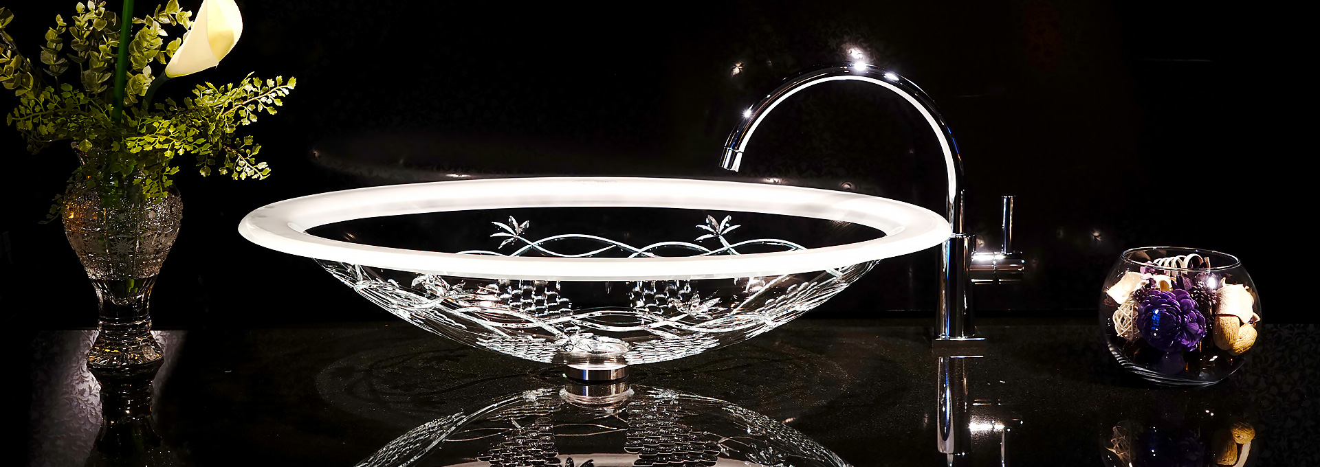 スラヴィアクリスタル：ヴィネア洗面ボウル：洗面器：手洗い器：手洗いボウル：最高級：美しい：おしゃれ：豪華：