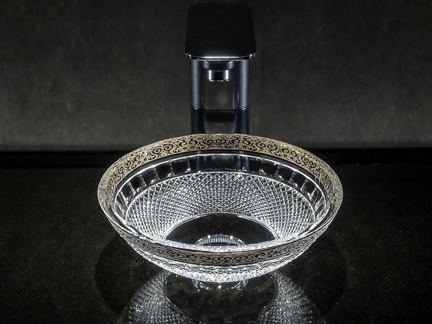 スラヴィアクリスタル　ミミ　エンパイアープラチナクリスタル洗面ボウル　｜クリスタル｜ガラス｜手洗器｜手洗いボウル｜洗面器｜小型｜コンパクト｜トイレ｜玄関｜スペース｜デザイン｜おしゃれ｜豪華｜美しい｜スラビアクリスタル｜小さめ｜