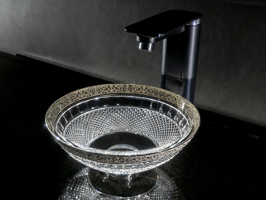 スラヴィアクリスタル　ミミ　エンパイアープラチナクリスタル洗面ボウル　｜クリスタル｜ガラス｜手洗器｜手洗いボウル｜洗面器｜小型｜コンパクト｜トイレ｜玄関｜スペース｜デザイン｜おしゃれ｜豪華｜美しい｜スラビアクリスタル｜小さめ｜