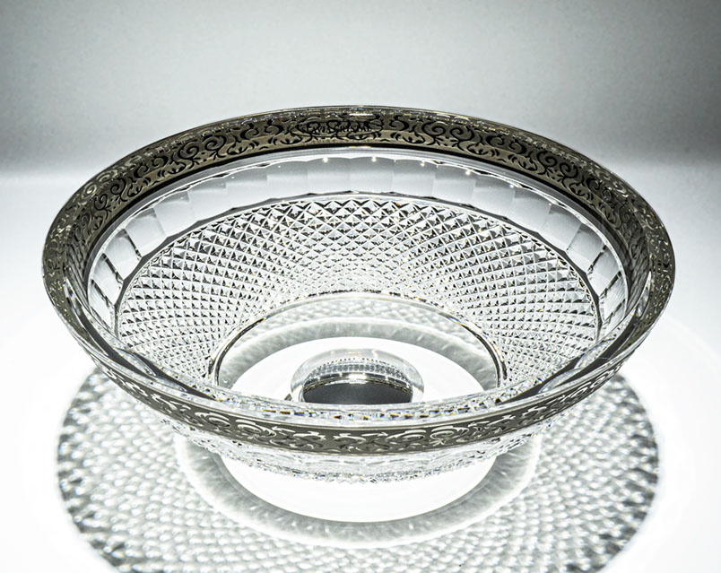 スラヴィアクリスタル　ミミ　エンパイアープラチナクリスタル洗面ボウル　｜クリスタル｜ガラス｜手洗器｜手洗いボウル｜洗面器｜小型｜コンパクト｜トイレ｜玄関｜スペース｜デザイン｜おしゃれ｜豪華｜美しい｜スラビアクリスタル｜小さめ｜