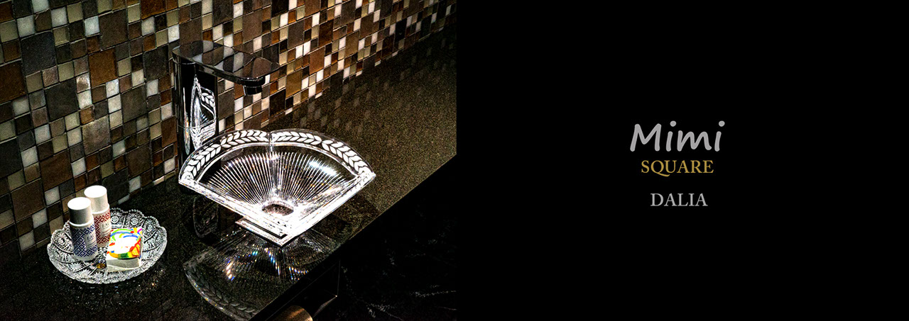 スラヴィアクリスタル　ミミ　スクエアーダリア洗面ボウル　｜クリスタル｜ガラス｜手洗器｜手洗いボウル｜洗面器｜小型｜コンパクト｜トイレ｜玄関｜スペース｜デザイン｜おしゃれ｜豪華｜美しい｜スラビアクリスタル｜小さめ：｜ 